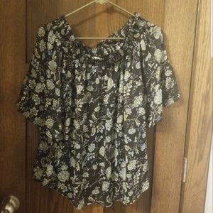 Torrid 00 floral wide neck blouse euc